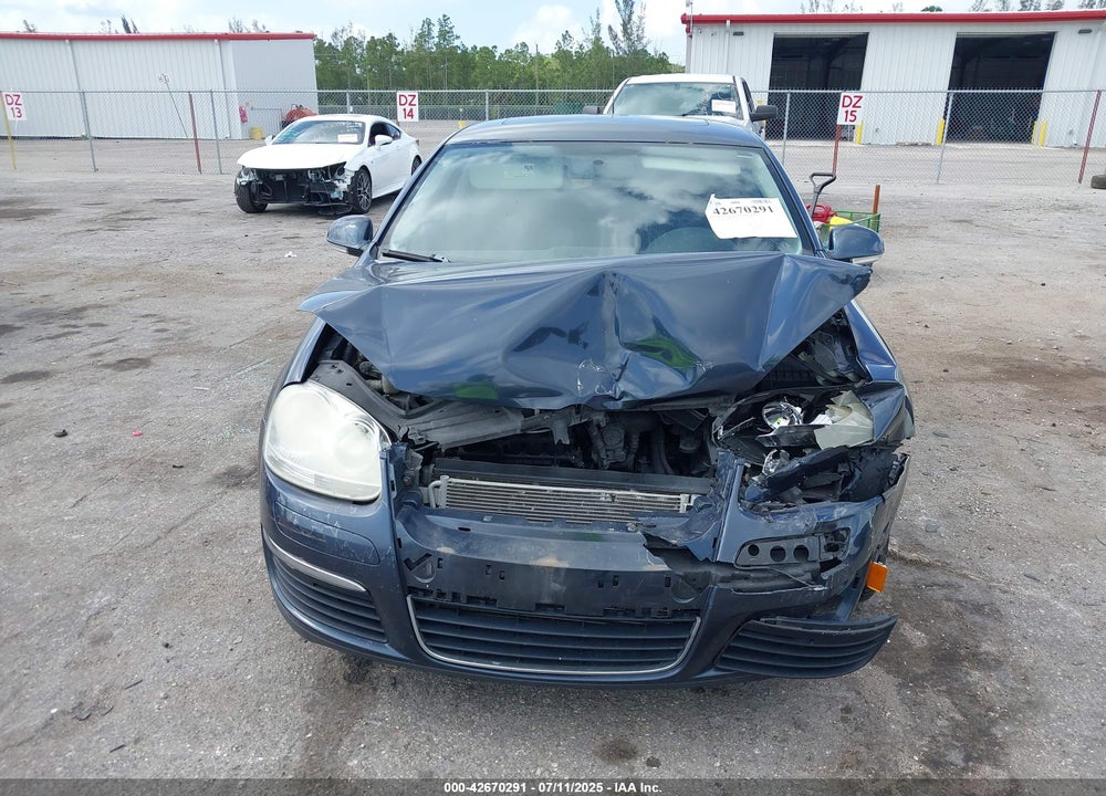 2010 VOLKSWAGEN JETTA VIN: 3VWRX7AJ4AM155780