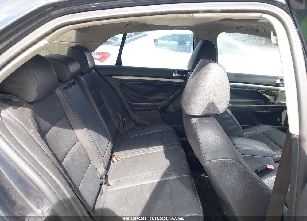 2010 VOLKSWAGEN JETTA VIN: 3VWRX7AJ4AM155780