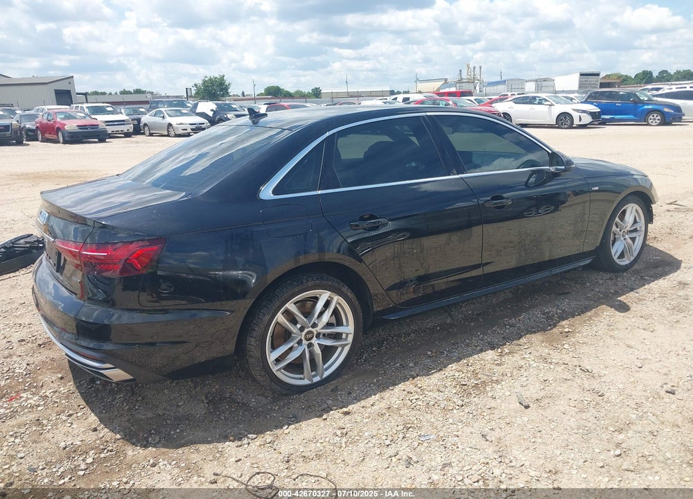 2022 AUDI A4 VIN: WAUEAAF49NN013209