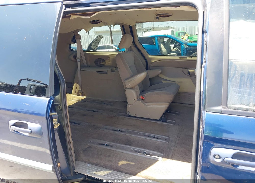 2002 DODGE GRAND CARAVAN SPORT VIN: 2B4GP44302R793716