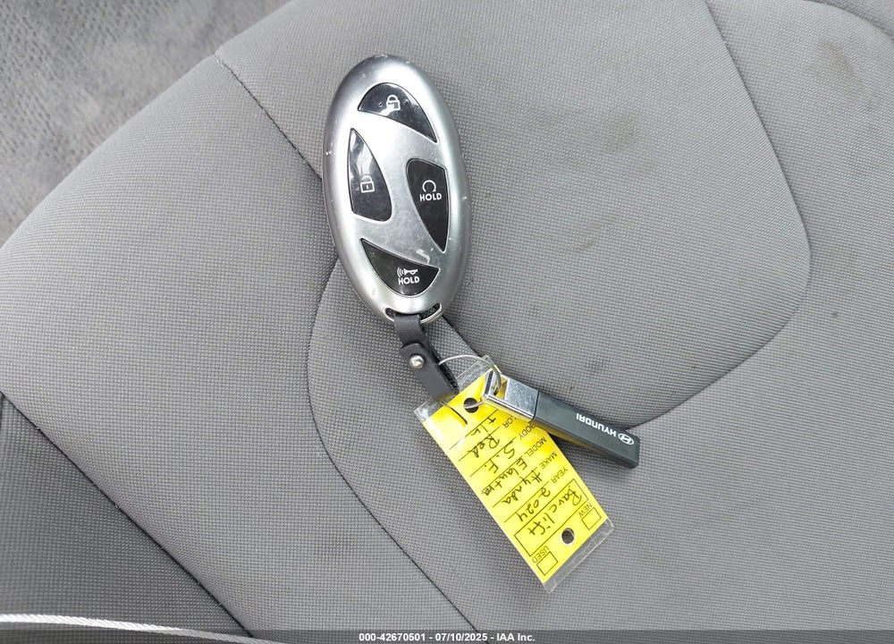 2024 HYUNDAI ELANTRA VIN: KMHLM4DG3RU643458