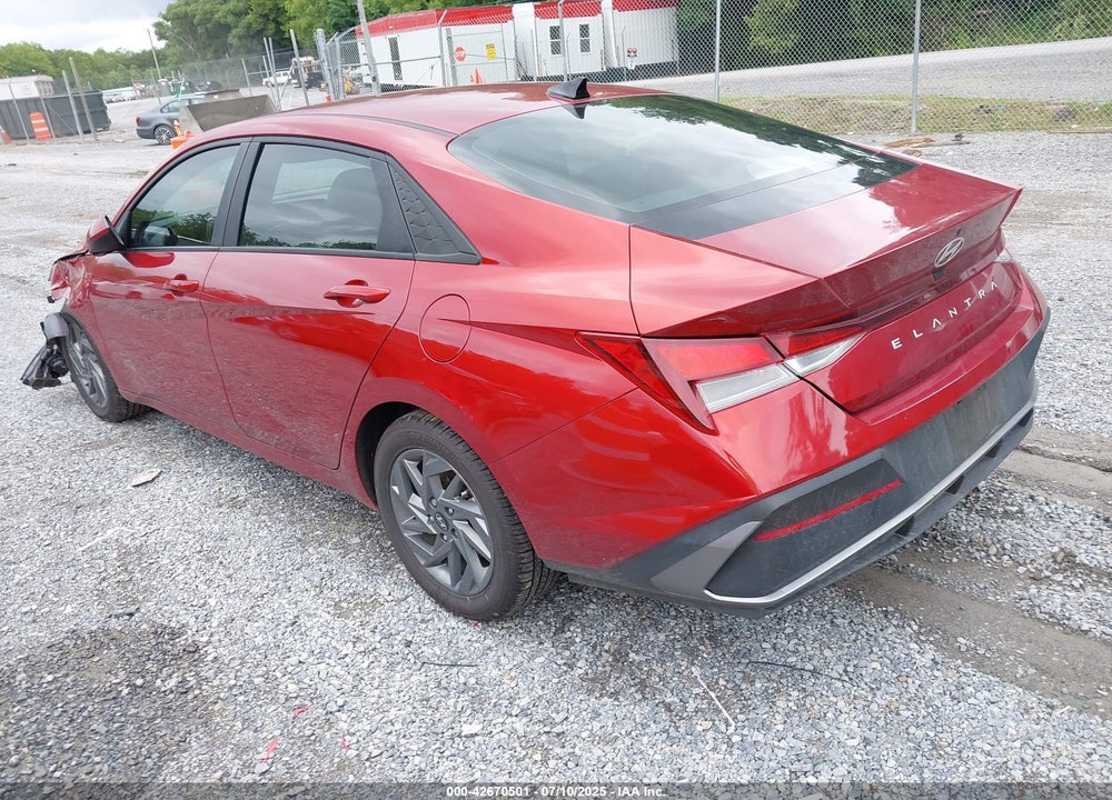 2024 HYUNDAI ELANTRA VIN: KMHLM4DG3RU643458