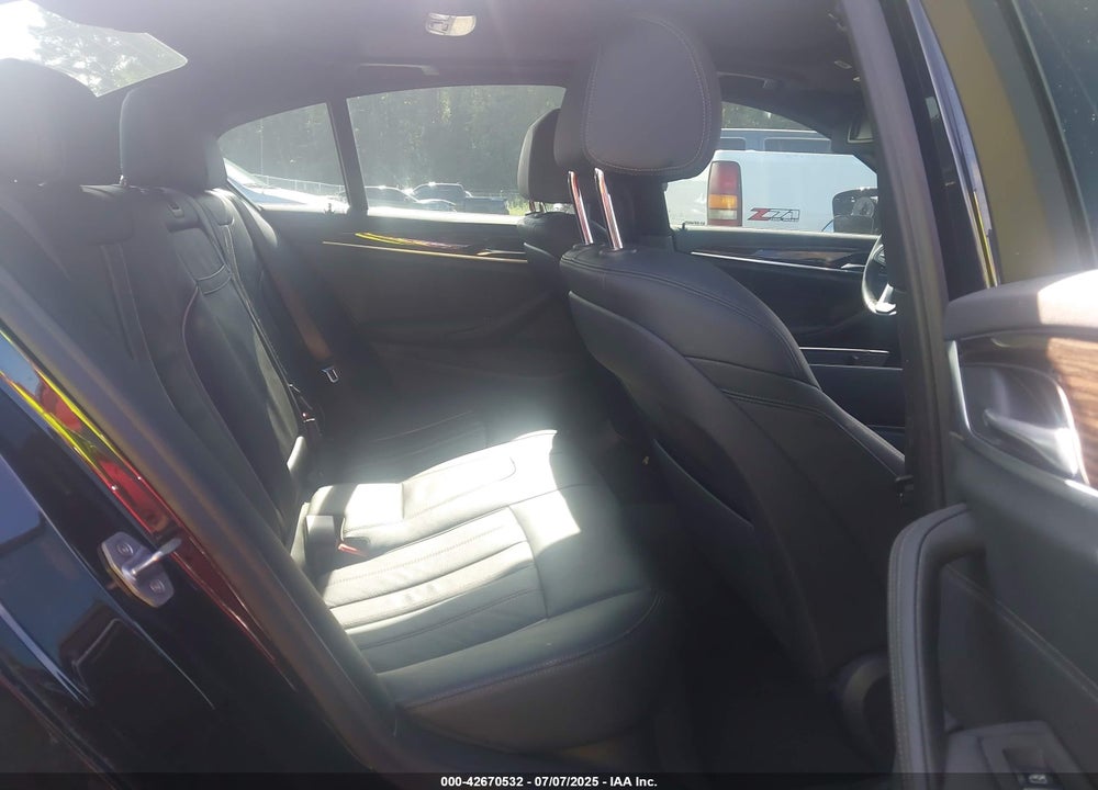 2019 BMW 5 SERIES VIN: WBAJA5C53KBX46825