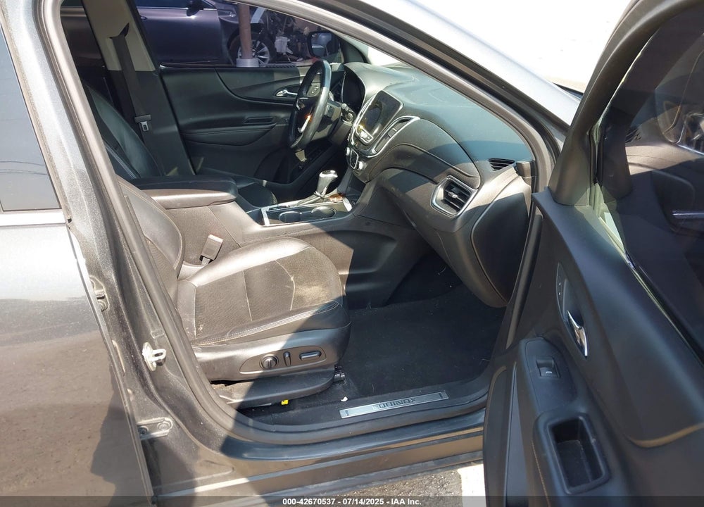 2019 CHEVROLET EQUINOX VIN: 2GNAXNEV4K6184569
