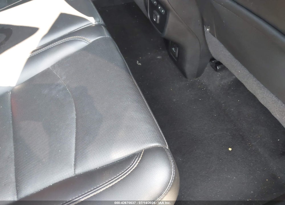 2019 CHEVROLET EQUINOX VIN: 2GNAXNEV4K6184569
