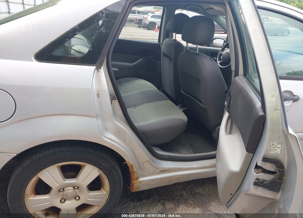 2006 FORD FOCUS VIN: 1FAHP34N36W225465