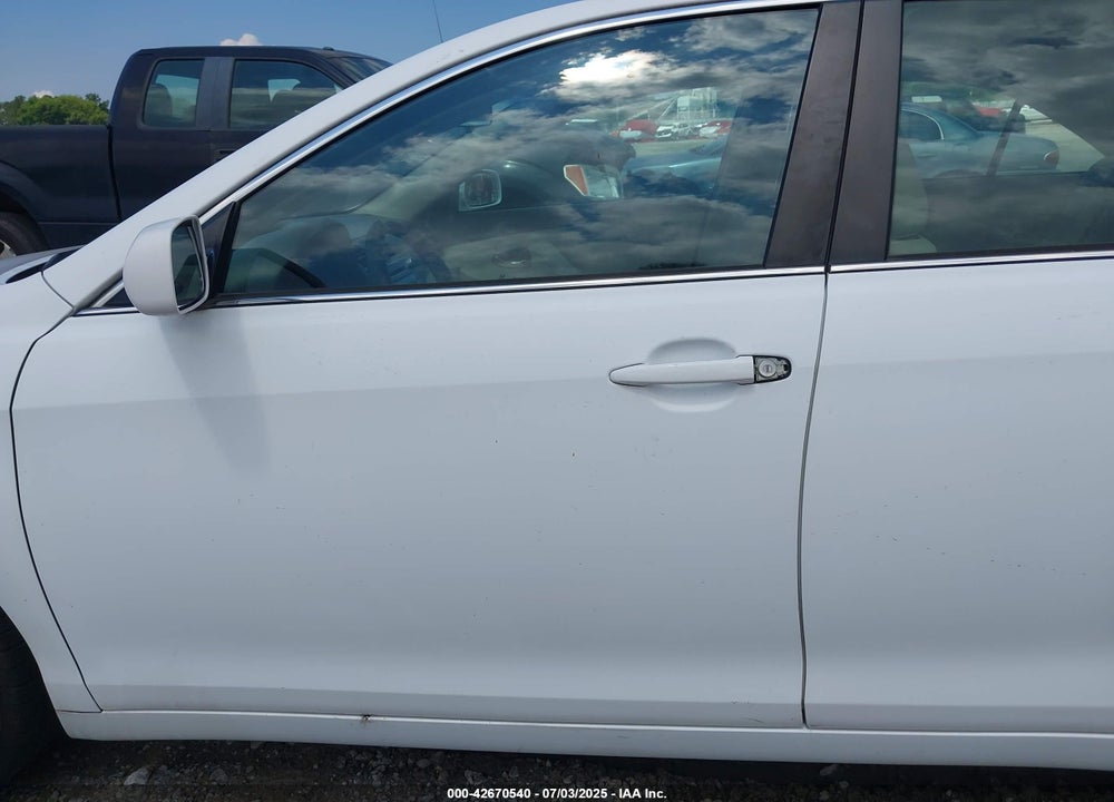2007 TOYOTA CAMRY LE VIN: 4T1BE46K87U574600