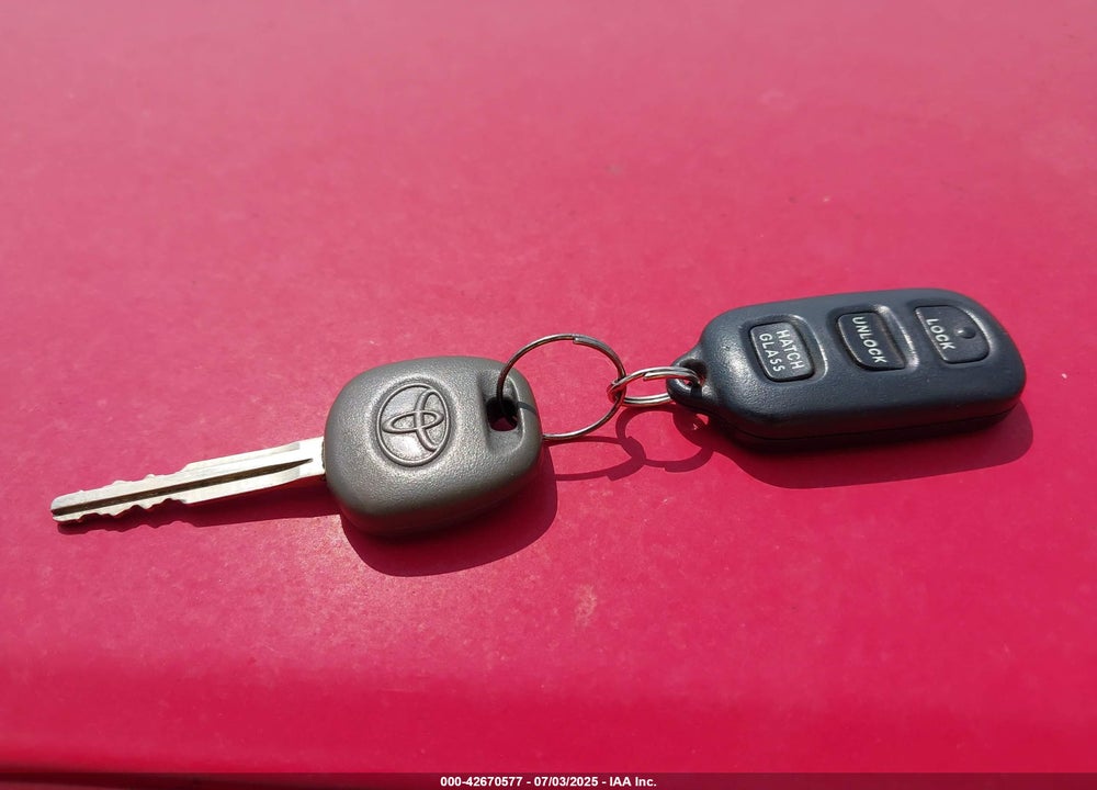 2006 TOYOTA MATRIX/XR VIN: 2T1KR32E06C560916