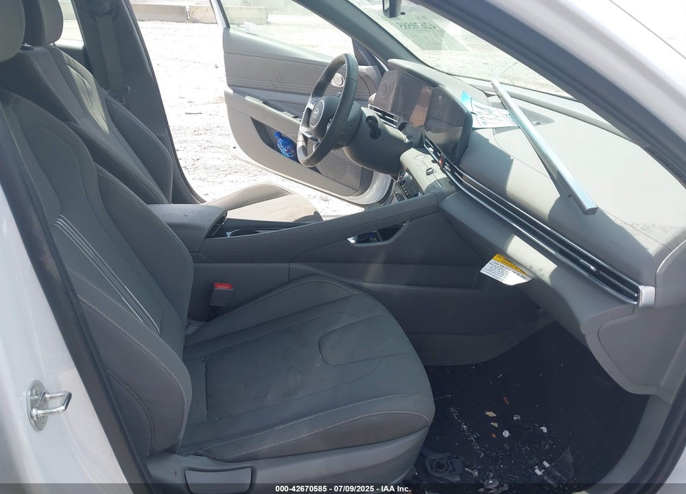 2024 HYUNDAI ELANTRA SEL VIN: KMHLS4DG5RU731255