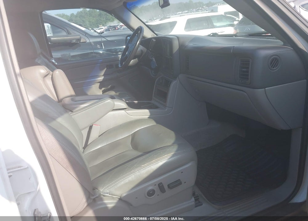 2005 CHEVROLET SUBURBAN 1500 Z71 VIN: 3GNFK16ZX5G216948
