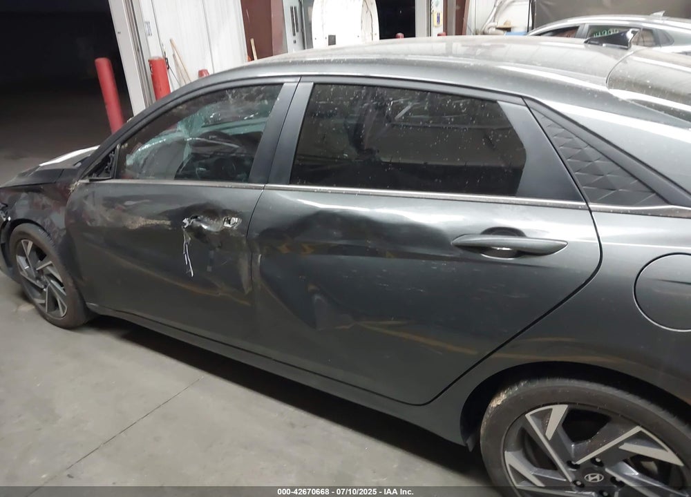 2024 HYUNDAI ELANTRA VIN: KMHLS4DG6RU673771
