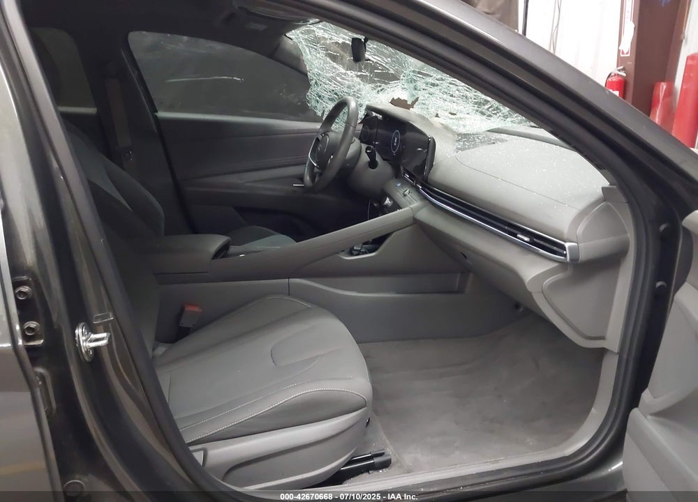 2024 HYUNDAI ELANTRA VIN: KMHLS4DG6RU673771