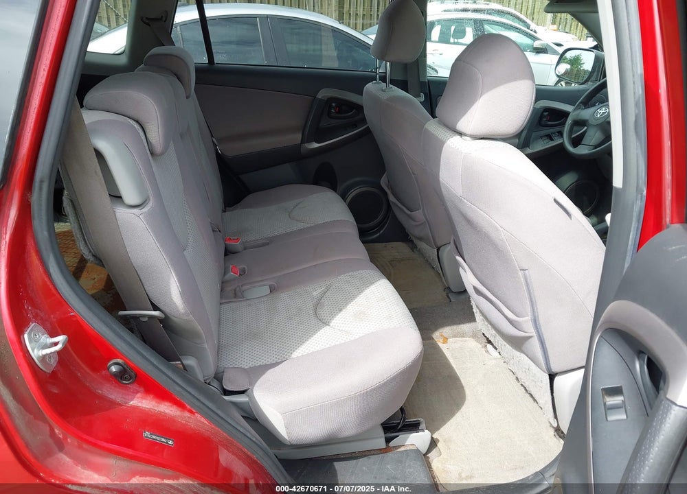 2008 TOYOTA RAV4 VIN: JTMBD33V686078183