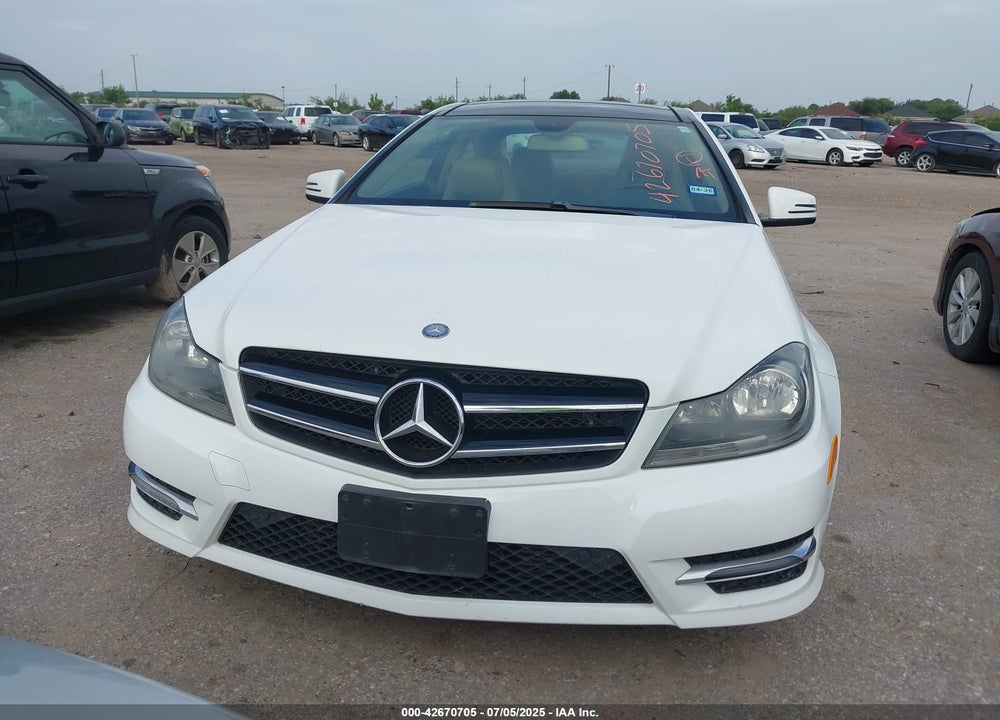 2015 MERCEDES-BENZ C 250 VIN: WDDGJ4HB9FG370183