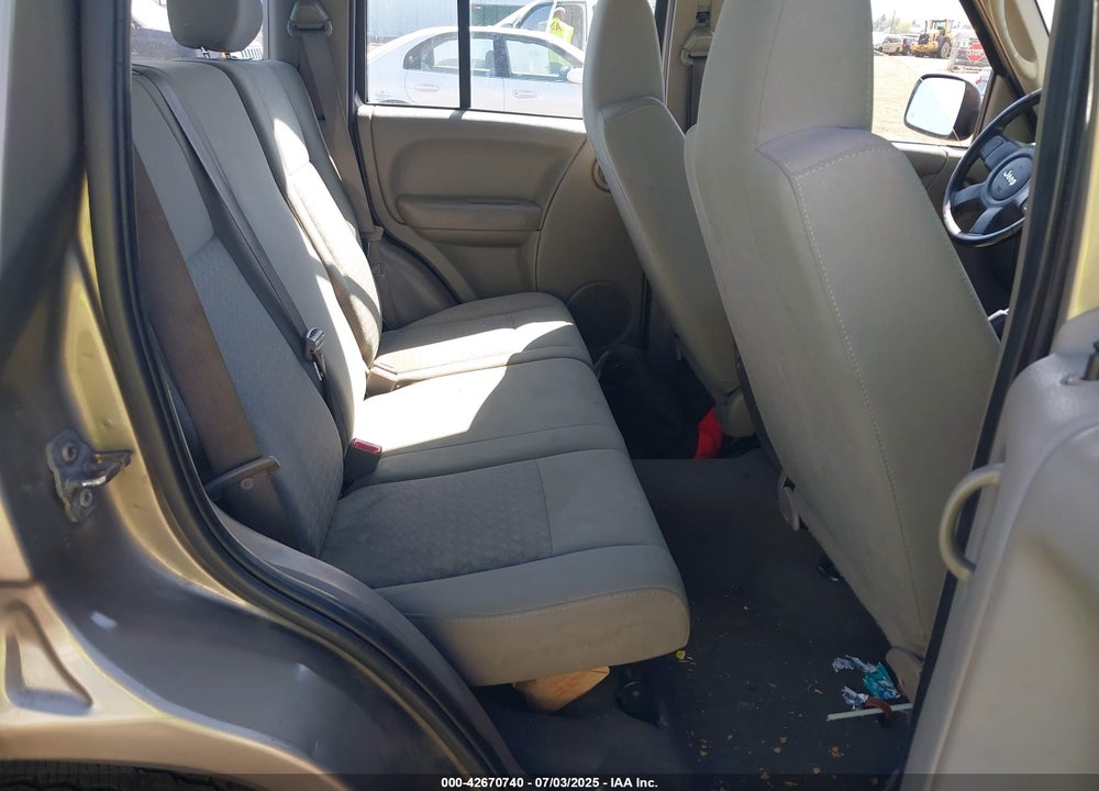 2007 JEEP LIBERTY SPORT VIN: 1J4GL48KX7W620780
