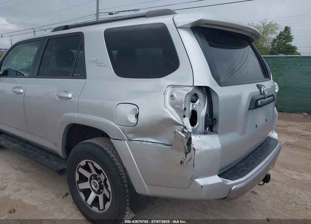 2024 TOYOTA 4RUNNER VIN: JTEPU5JR4R6223841
