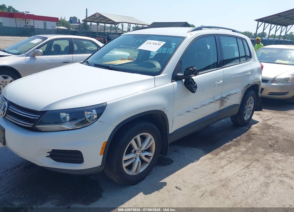 2015 VOLKSWAGEN TIGUAN VIN: WVGBV7AX4FW584340