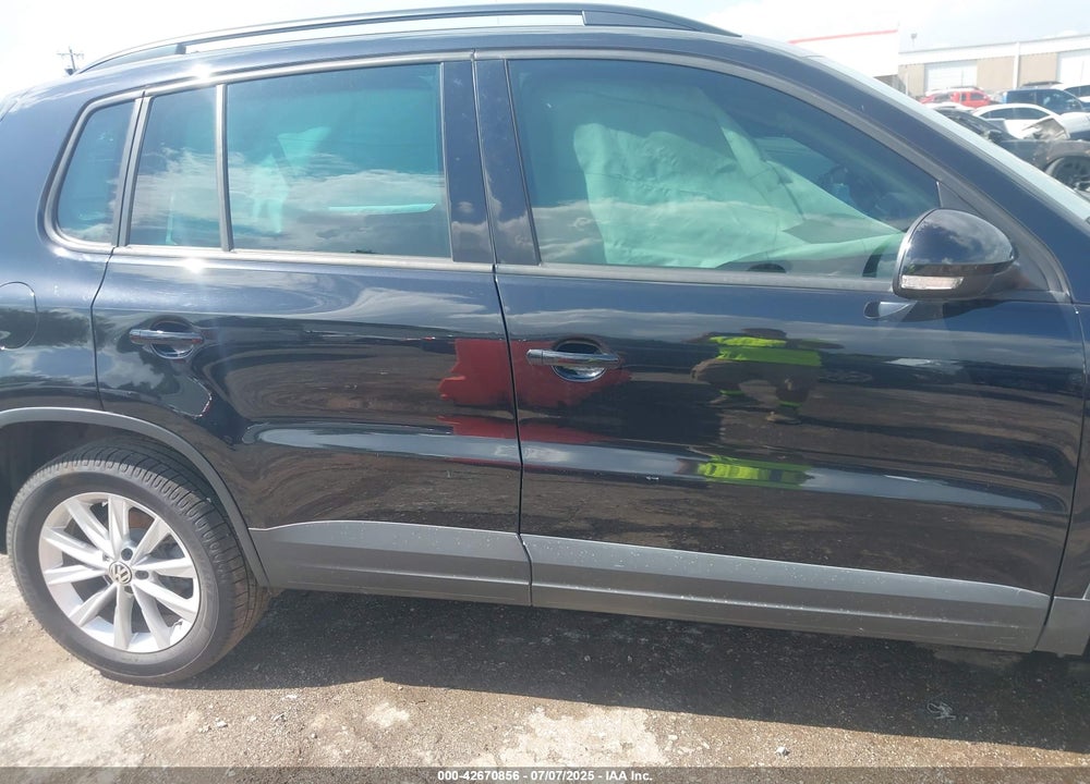 2015 VOLKSWAGEN TIGUAN VIN: WVGAV7AX5FW514910