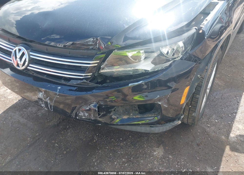 2015 VOLKSWAGEN TIGUAN VIN: WVGAV7AX5FW514910