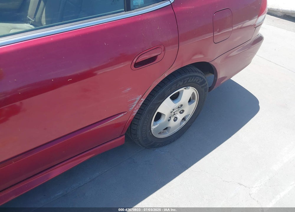 2001 HONDA ACCORD 3.0 EX VIN: 1HGCG16571A036914