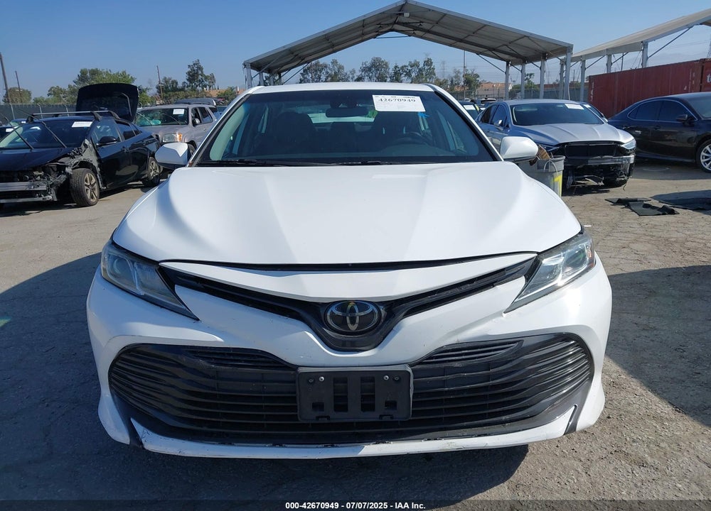 2019 TOYOTA CAMRY VIN: 4T1B11HK5KU772289
