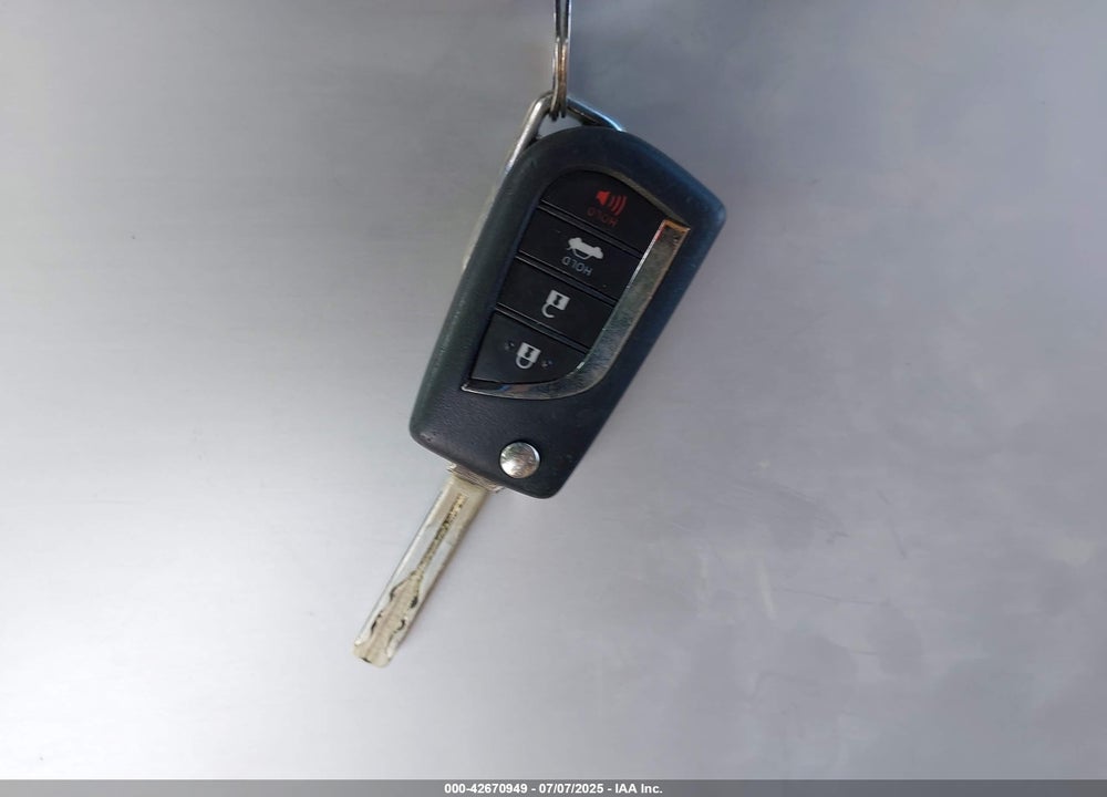 2019 TOYOTA CAMRY VIN: 4T1B11HK5KU772289