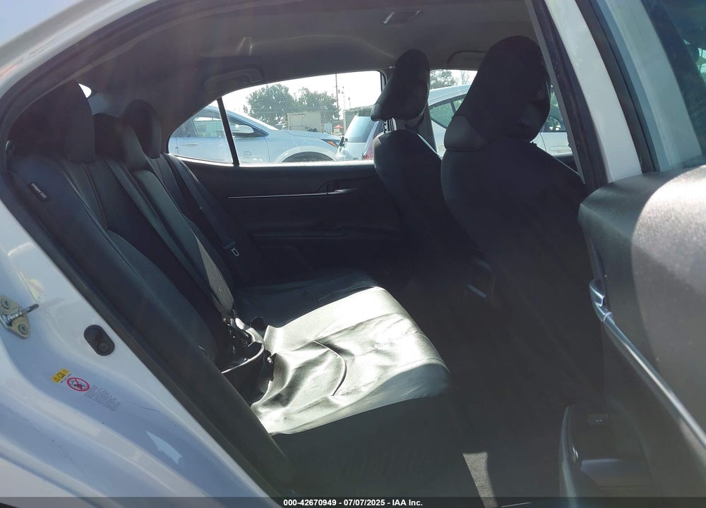 2019 TOYOTA CAMRY VIN: 4T1B11HK5KU772289