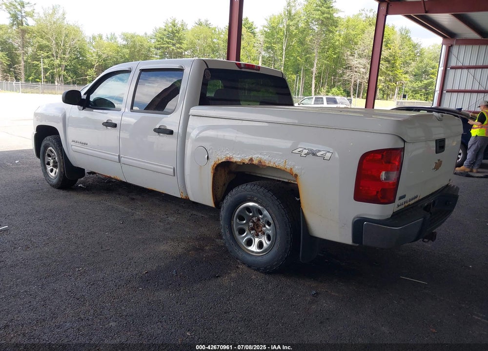 2011 CHEVROLET SILVERADO 1500 VIN: 3GCPKSEA7BG149204