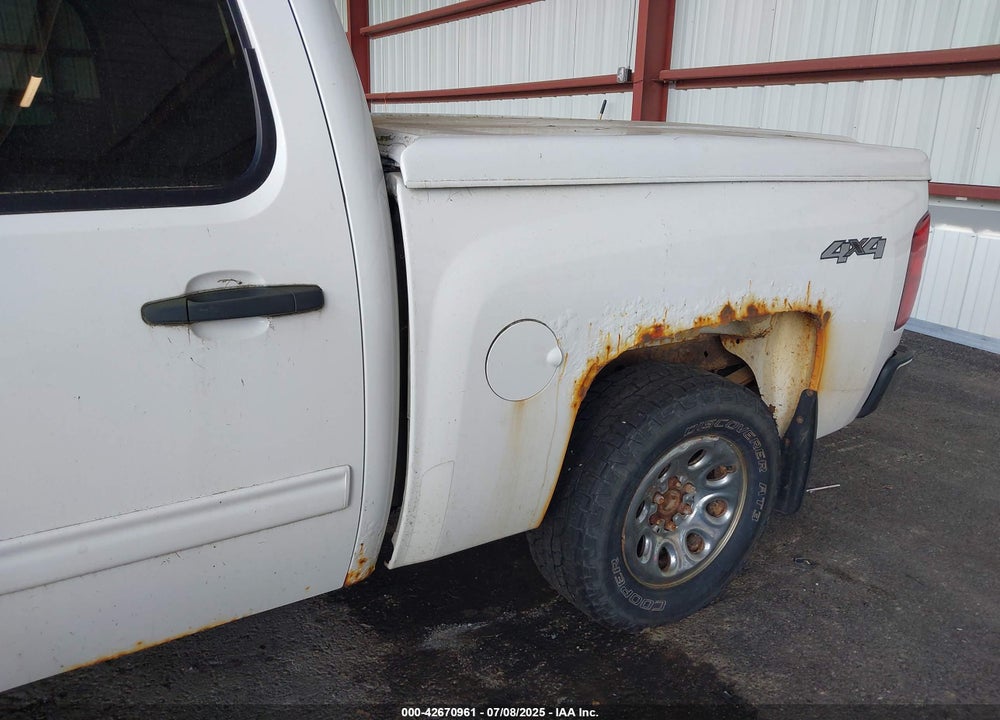 2011 CHEVROLET SILVERADO 1500 VIN: 3GCPKSEA7BG149204
