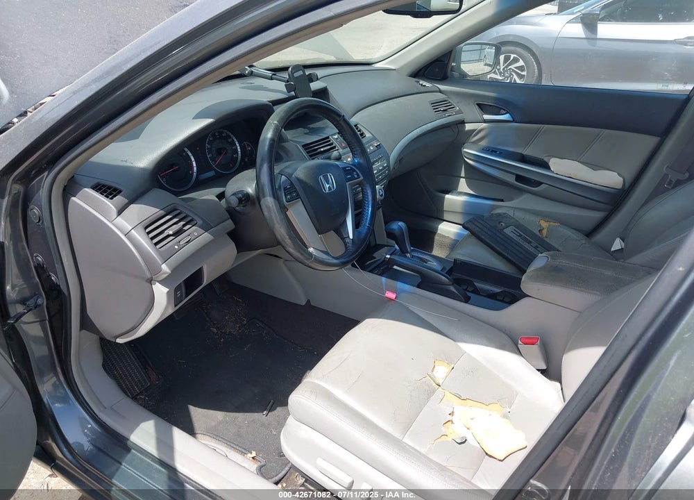 2008 HONDA ACCORD 2.4 EX-L VIN: 1HGCP26808A096995