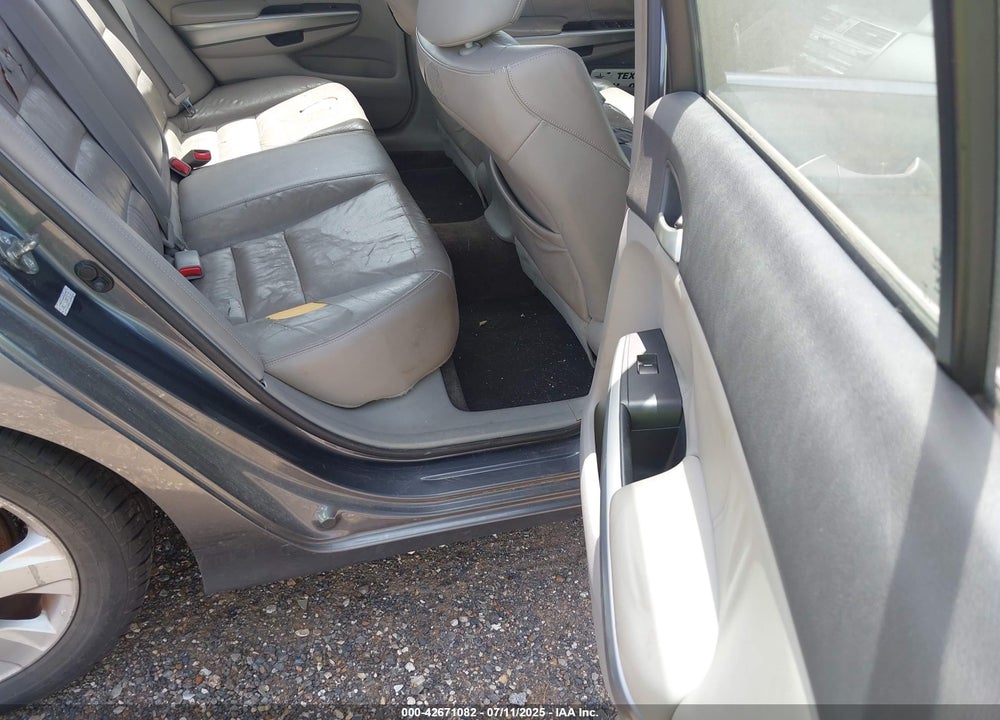 2008 HONDA ACCORD 2.4 EX-L VIN: 1HGCP26808A096995
