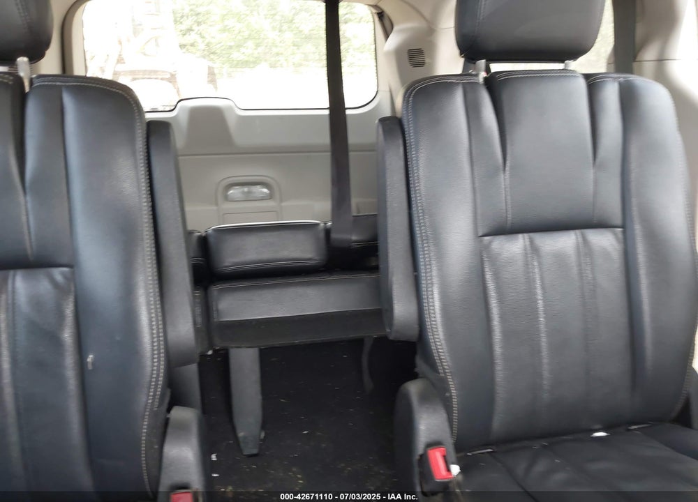2013 CHRYSLER TOWN & COUNTRY TOURING VIN: 2C4RC1BG7DR604879