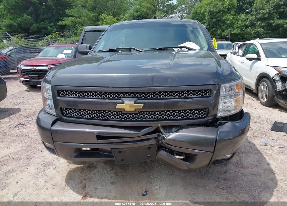 2011 CHEVROLET SILVERADO 1500 VIN: 3GCPKSE37BG195102
