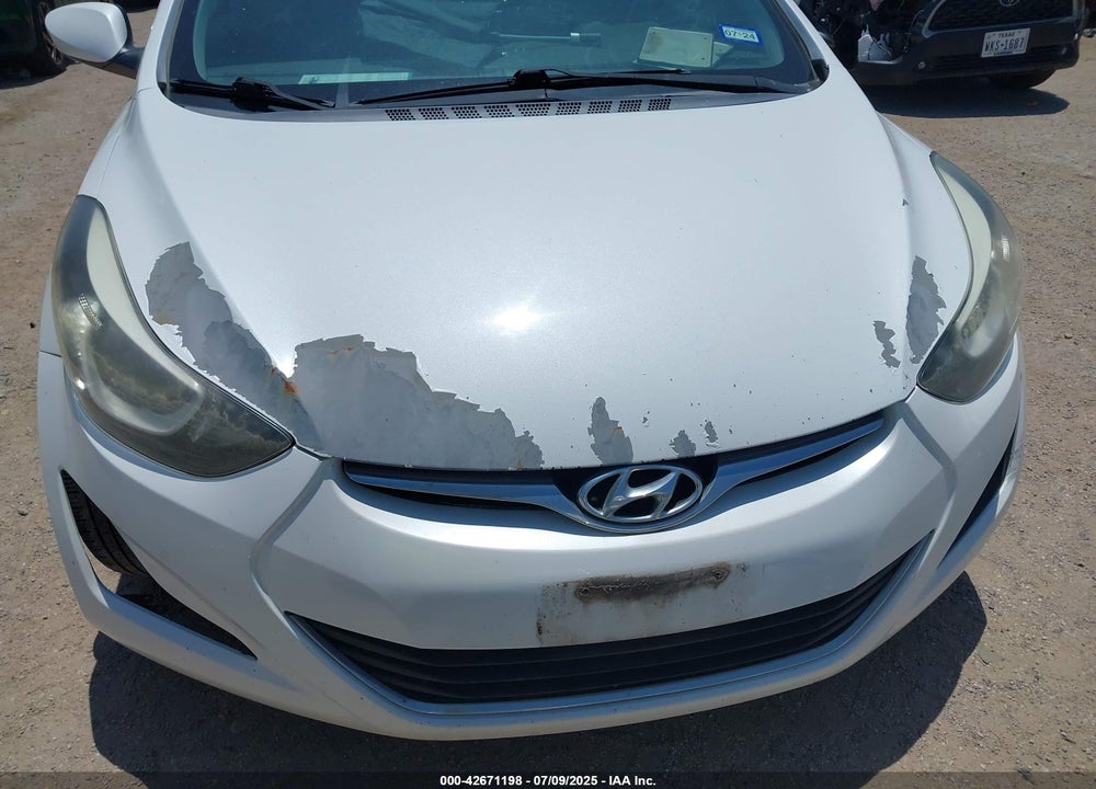 2016 HYUNDAI ELANTRA VIN: 5NPDH4AE3GH789611