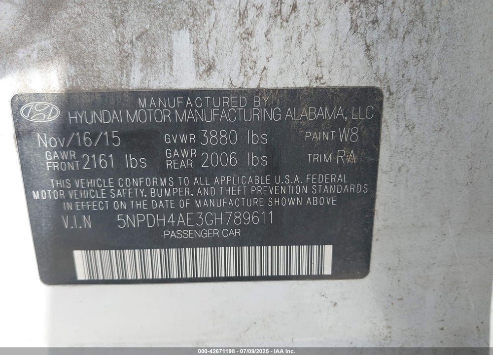 2016 HYUNDAI ELANTRA VIN: 5NPDH4AE3GH789611