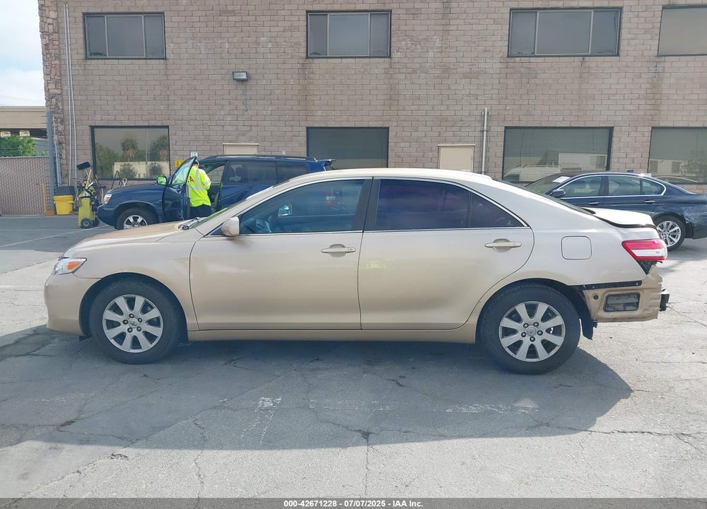 2011 TOYOTA CAMRY VIN: 4T1BF3EK5BU720050