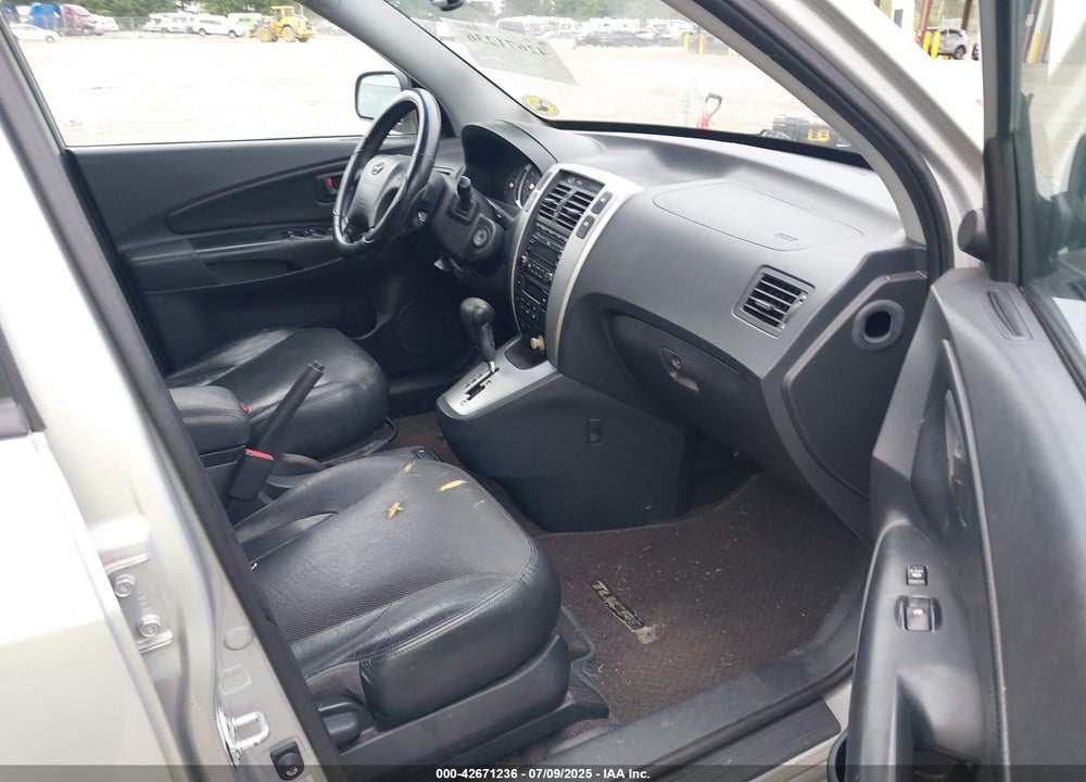 2008 HYUNDAI TUCSON VIN: KM8JN72D08U846286