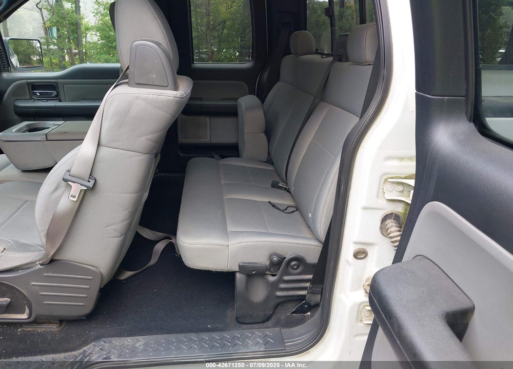 2007 FORD F-150 VIN: 1FTPX14V07NA45670