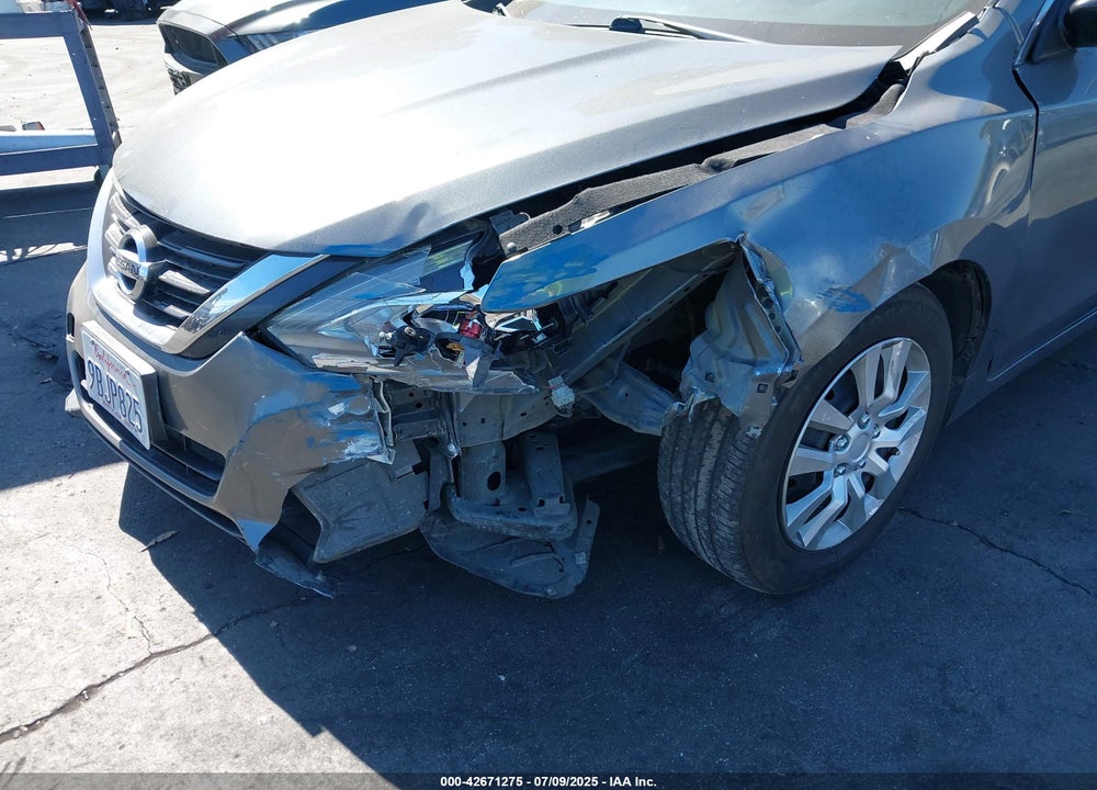 2017 NISSAN ALTIMA VIN: 1N4AL3AP8HC294546