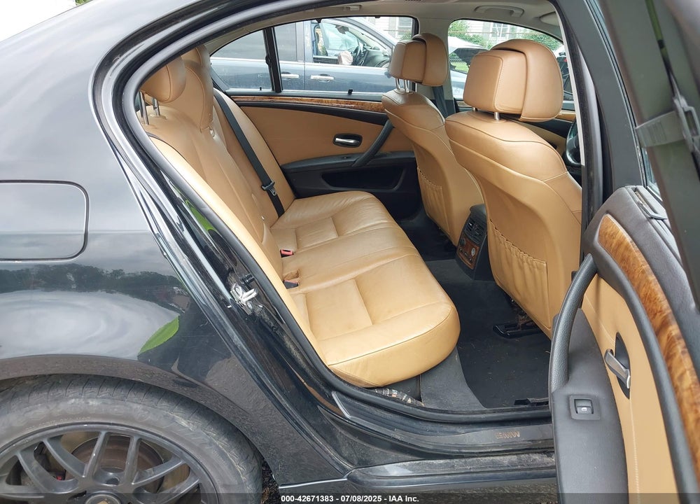 2008 BMW 535XI VIN: WBANV93588CZ70463