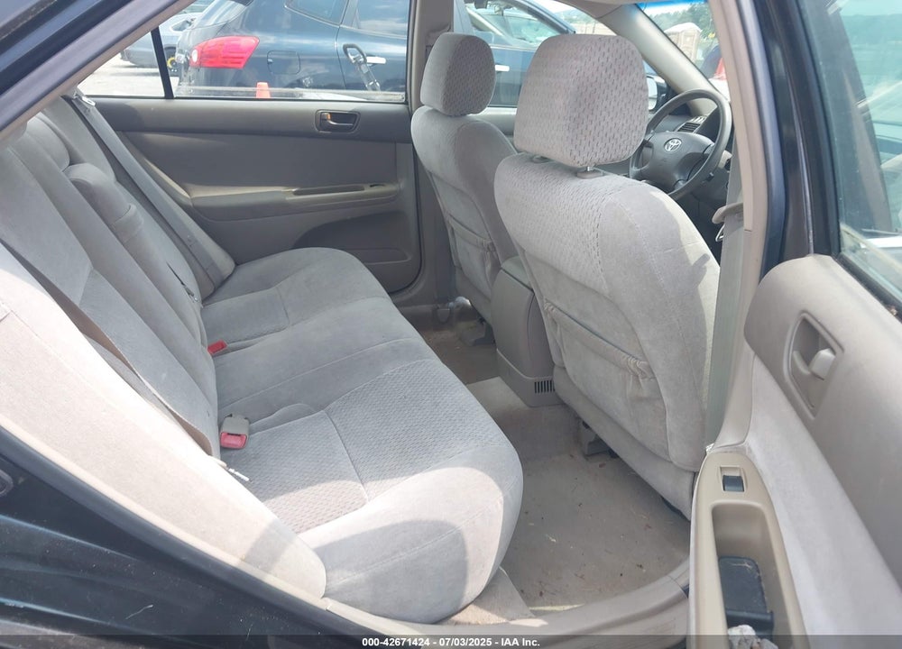 2004 TOYOTA CAMRY LE VIN: 4T1BE32K64U269673