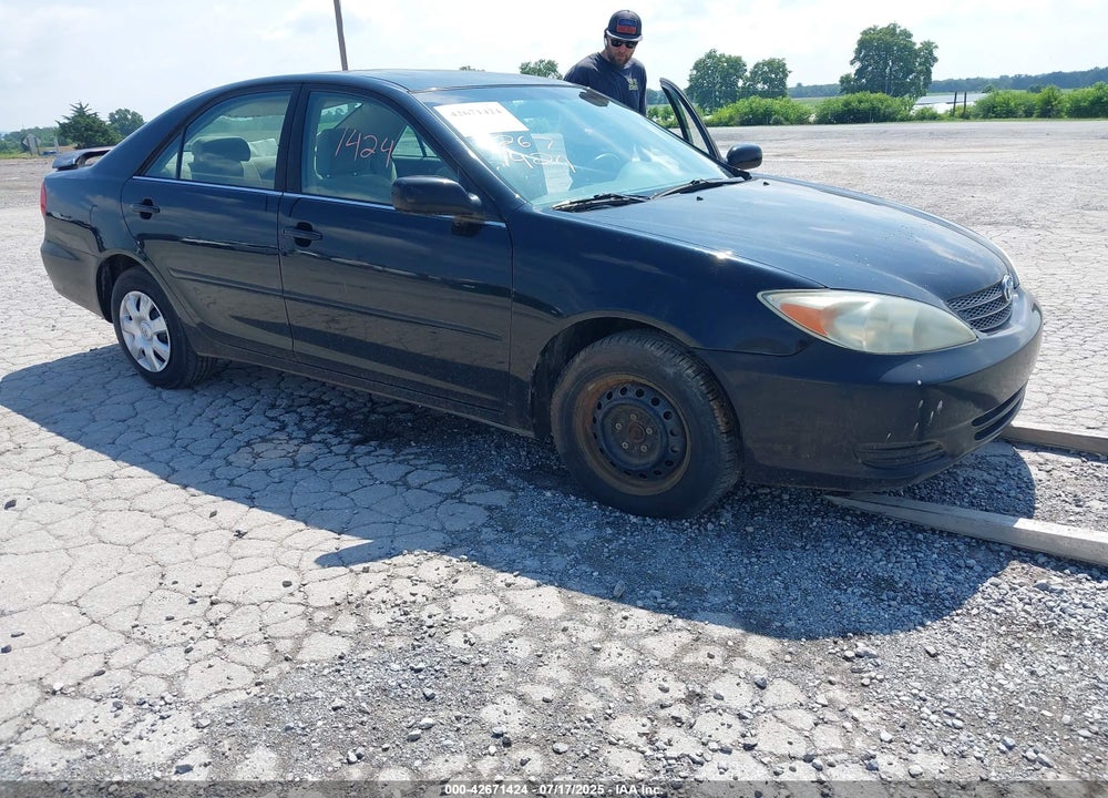 2004 TOYOTA CAMRY LE VIN: 4T1BE32K64U269673