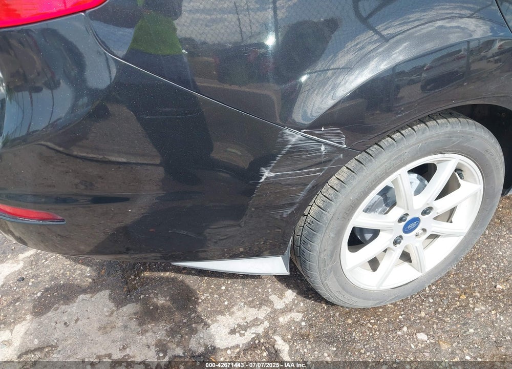 2015 FORD FIESTA VIN: 3FADP4BJ9FM138450