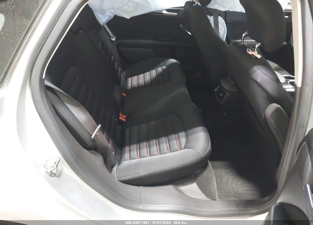 2013 FORD FUSION VIN: 3FA6P0HR1DR389235