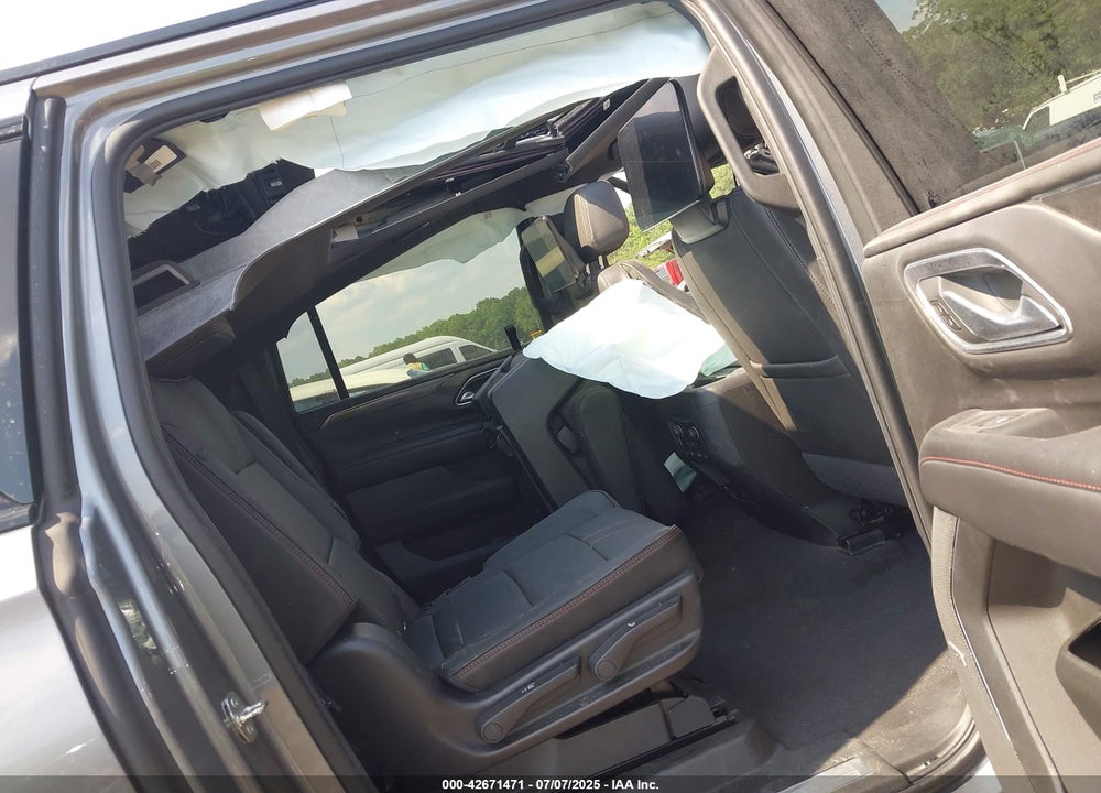 2022 CHEVROLET SUBURBAN 2WD RST VIN: 1GNSCEKT2NR124124