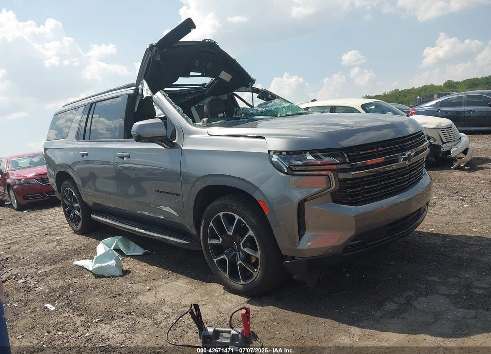 2022 CHEVROLET SUBURBAN 2WD RST VIN: 1GNSCEKT2NR124124