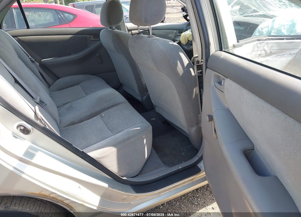 2004 TOYOTA COROLLA VIN: JTDBR32E142027503