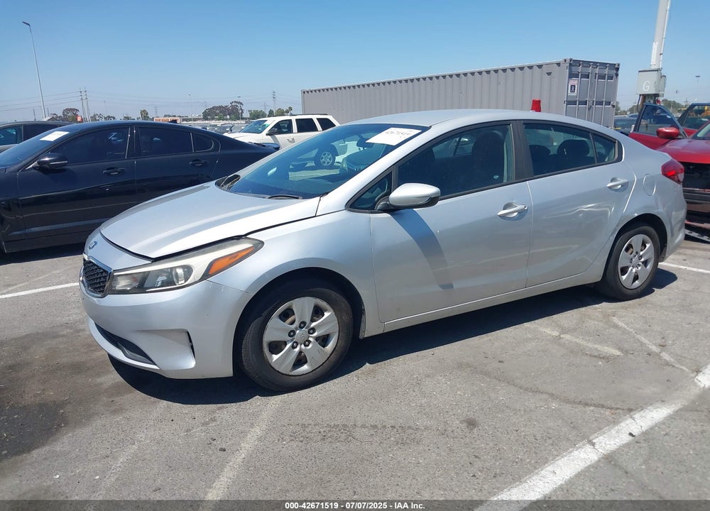 2017 KIA FORTE LX VIN: 3KPFK4A72HE015447