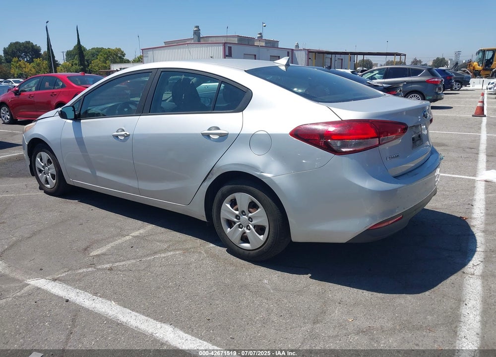 2017 KIA FORTE LX VIN: 3KPFK4A72HE015447