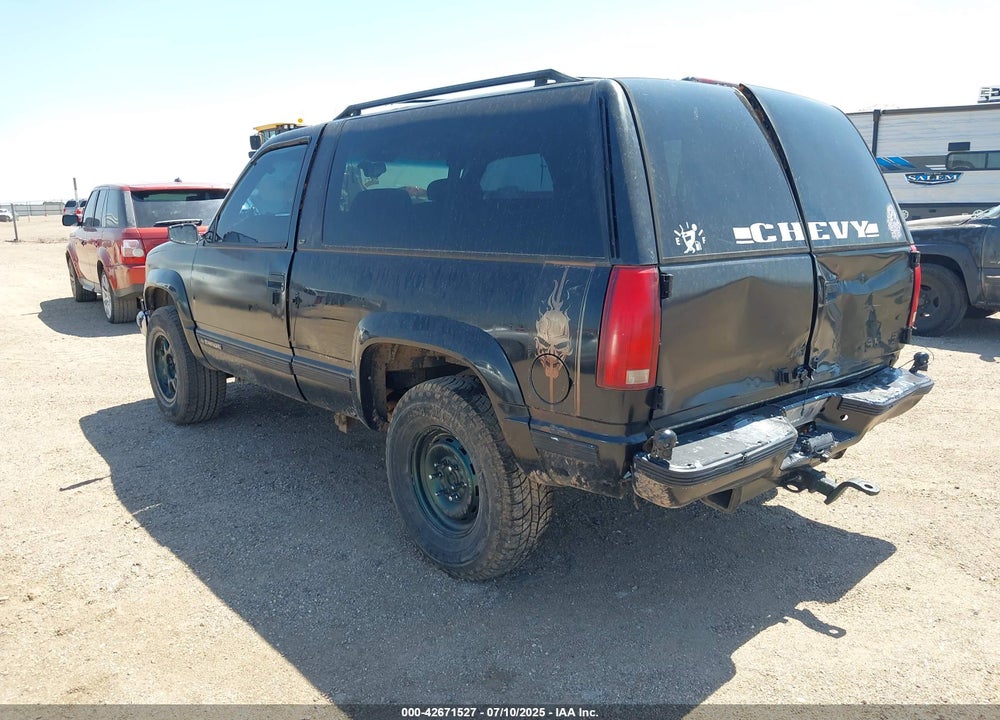 1999 CHEVROLET TAHOE VIN: 3GNEK18R8XG122286